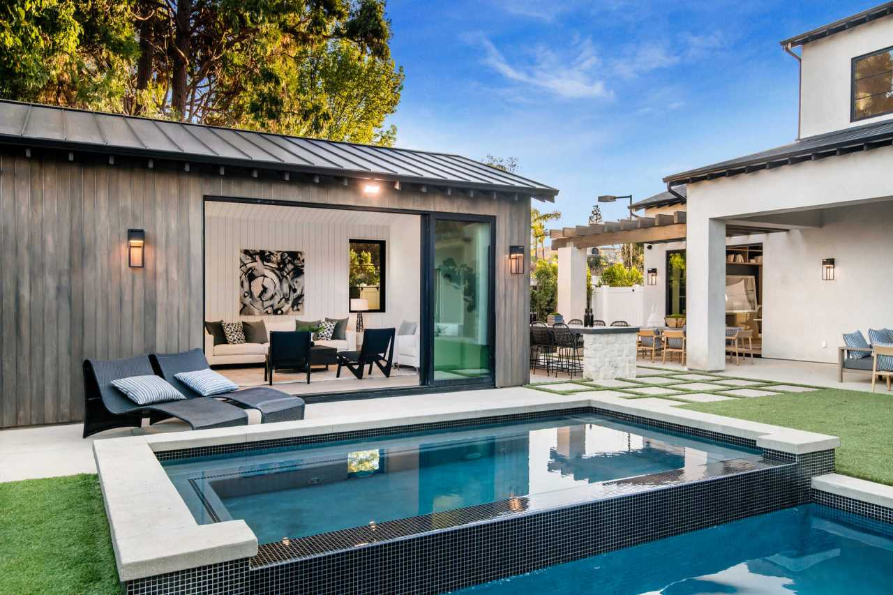 Visit the majestic and classy new home of Wiz Khalifa