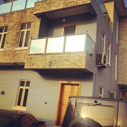 Wizkid has nothing but money, spends money to buy a series of villas to enjoy